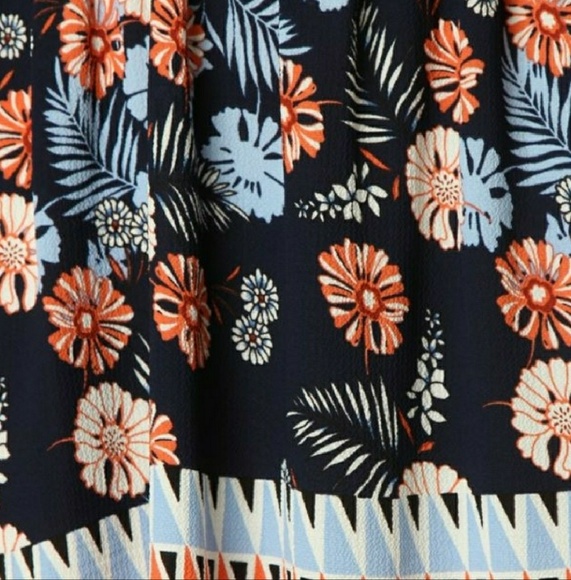 COLD SHOULDER FLORAL PRINT DRESS - Picture 4 of 4